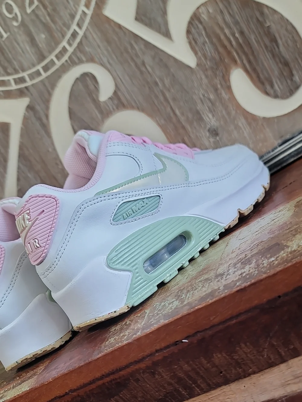 🔥 Nike Air Max 90 LTR Special Edition "Pink Foam/ Honeydew" Wmns 8, Like New - Picture 10 of 15